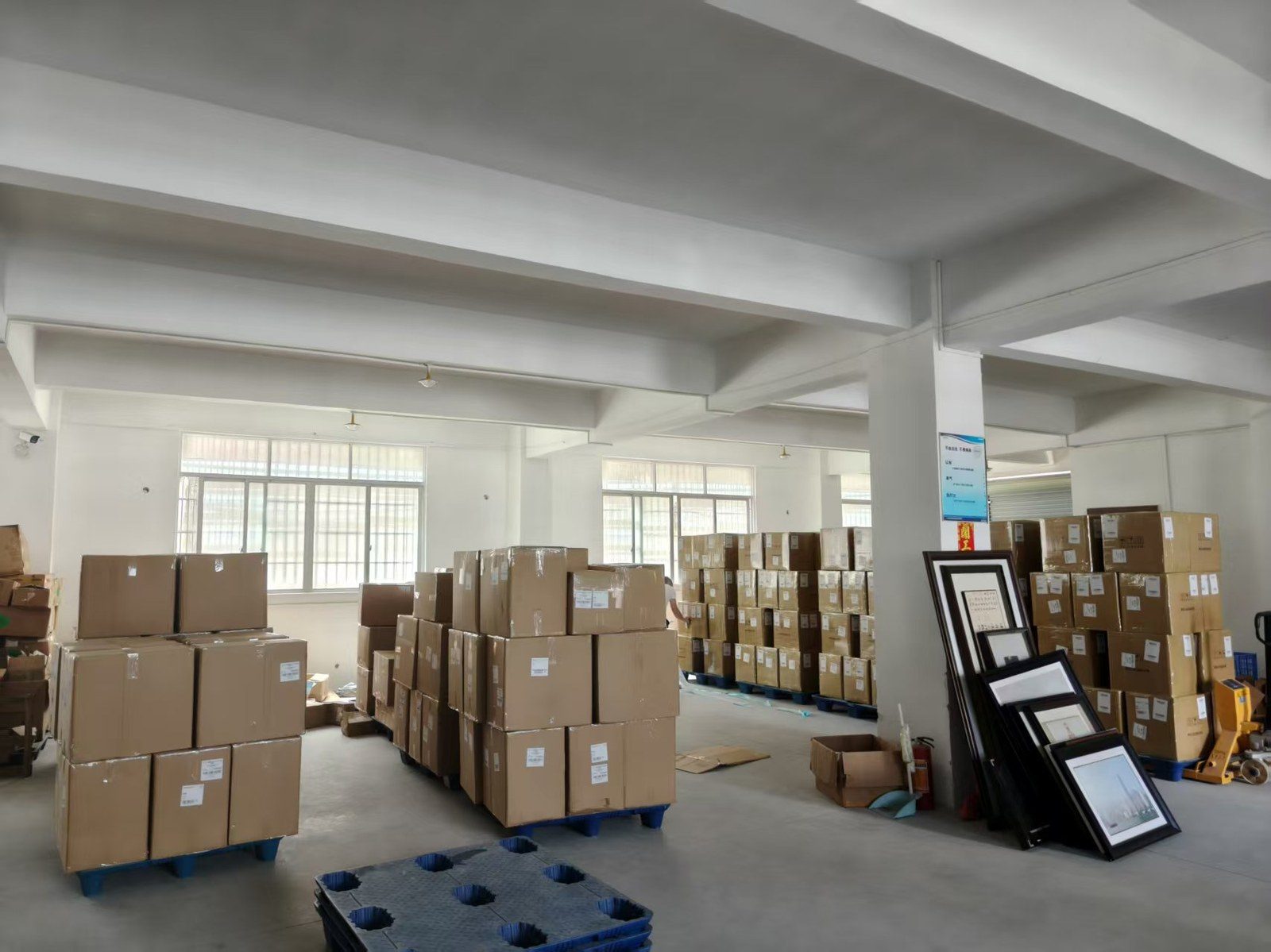 Warehouse storage area from the Haishun website